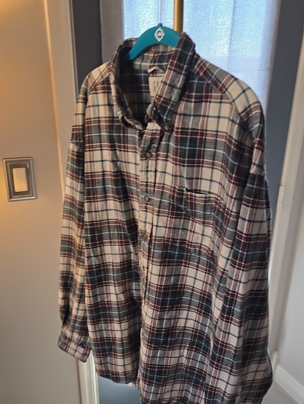 GAP-Casual Plaid Button-Up Men's Flannel - White, Black & Red Size Xxl